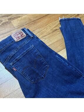 Levi's 311 Shaping Skinny Jeans Size 33